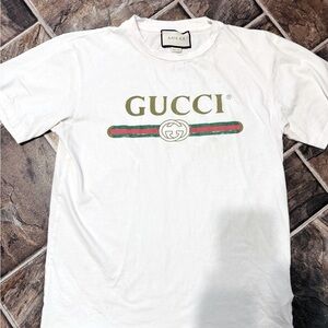 Authentic Gucci Tshirt in excellent condition